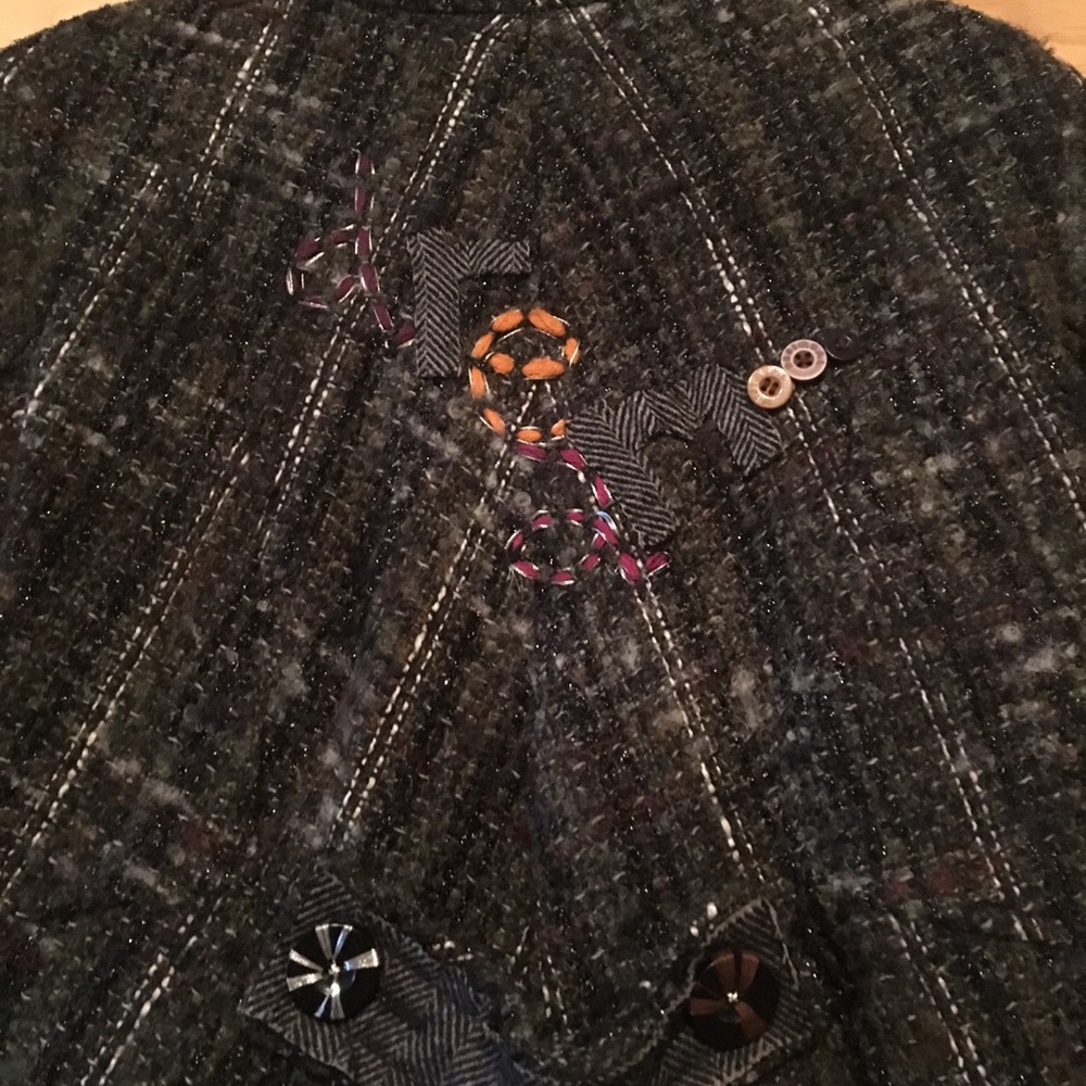 Coat - Picture 6 of 8